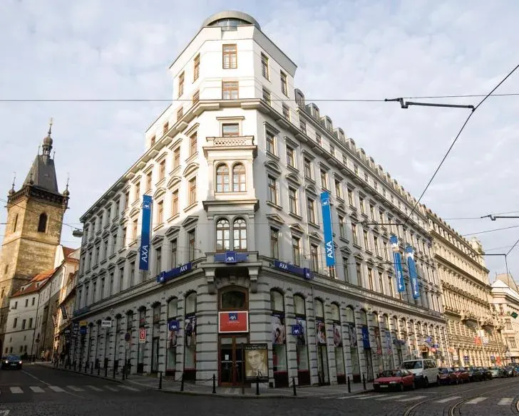 LAZARSKÁ BUSINESS CENTRE