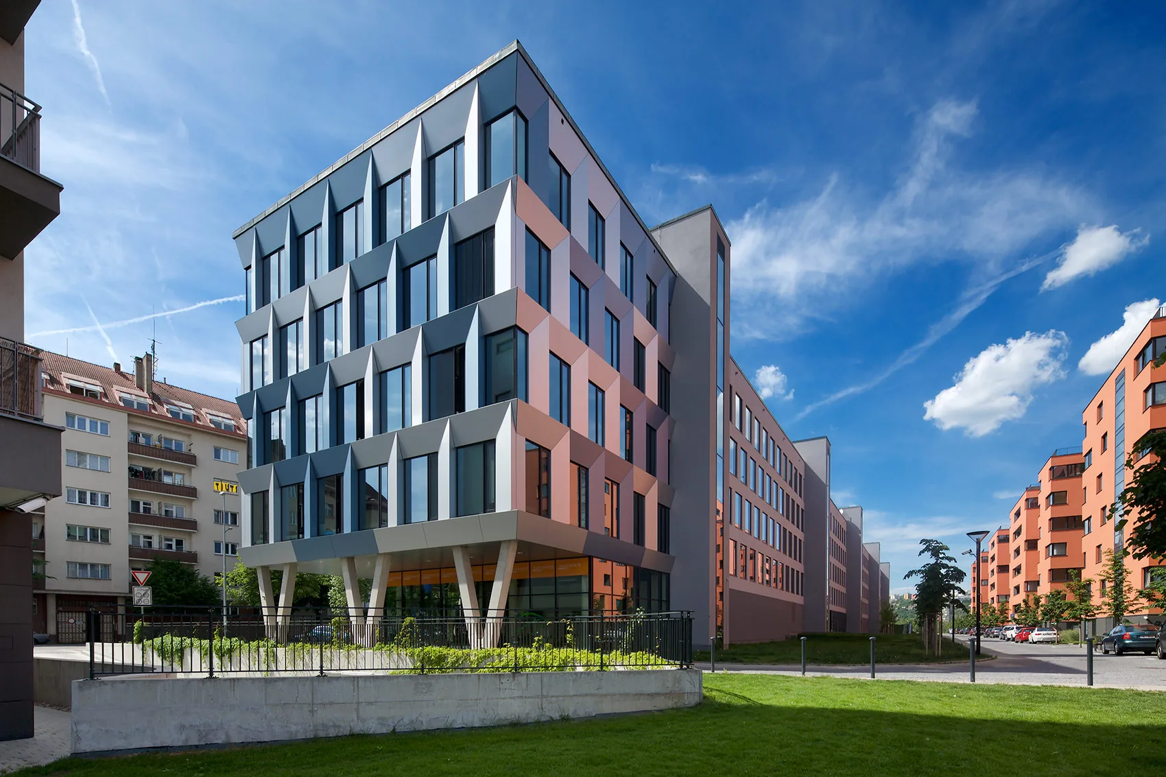 PRAGUE MARINA OFFICE CENTER
